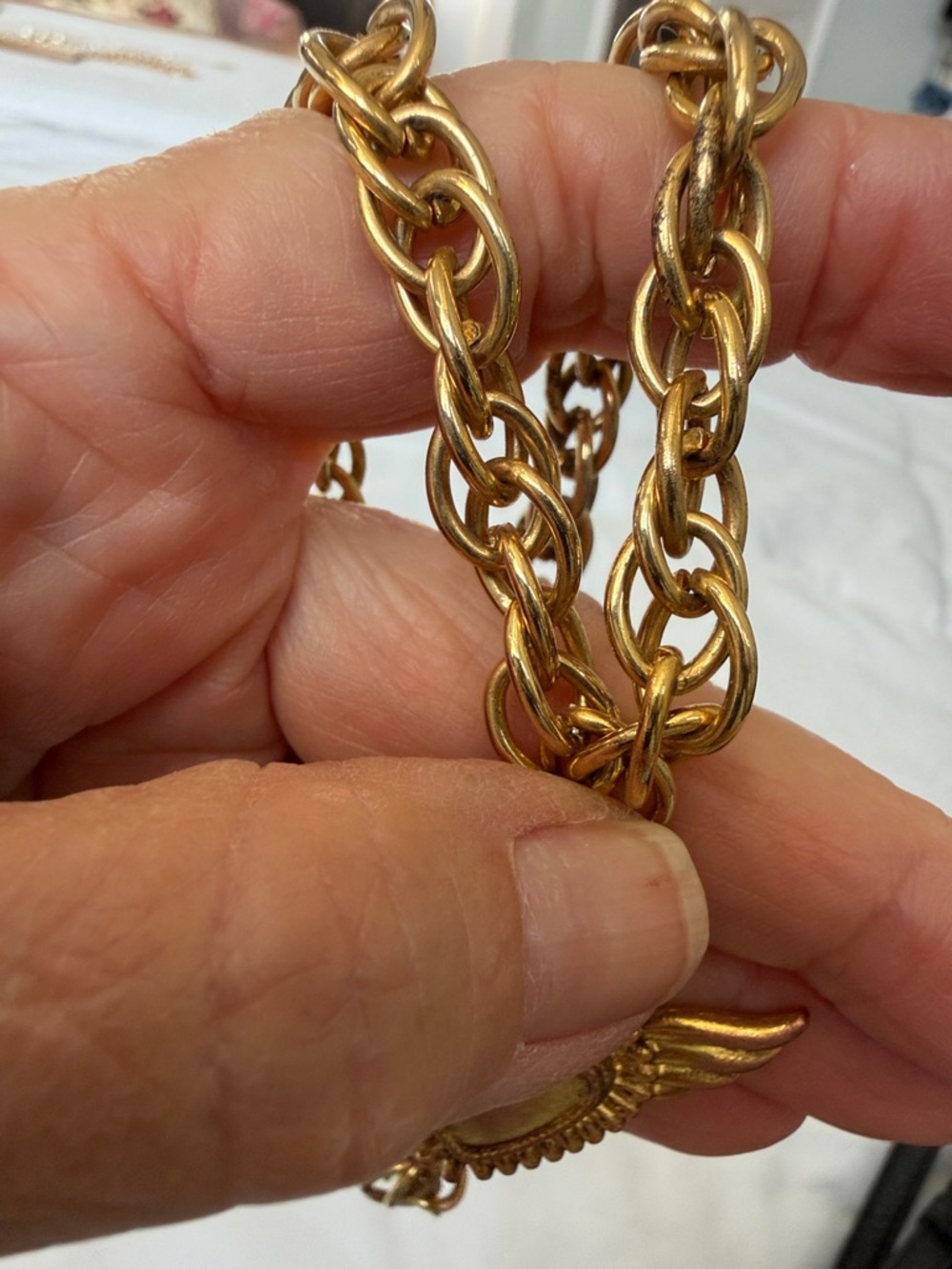 Gold Winged Heart Pendant Necklace - Women Jewelry - Picture 5 of 6
